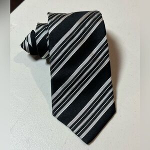 Brioni Tie 100% Silk Made in Italy Classic Black Stripe Formal Professional Lux